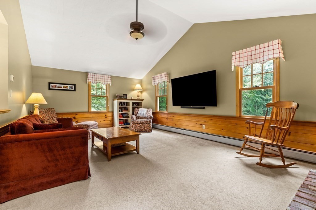 17 Hannan Ridge Road Haverhill, MA 01832 - Photo 9 of 42 Gallery Image 9