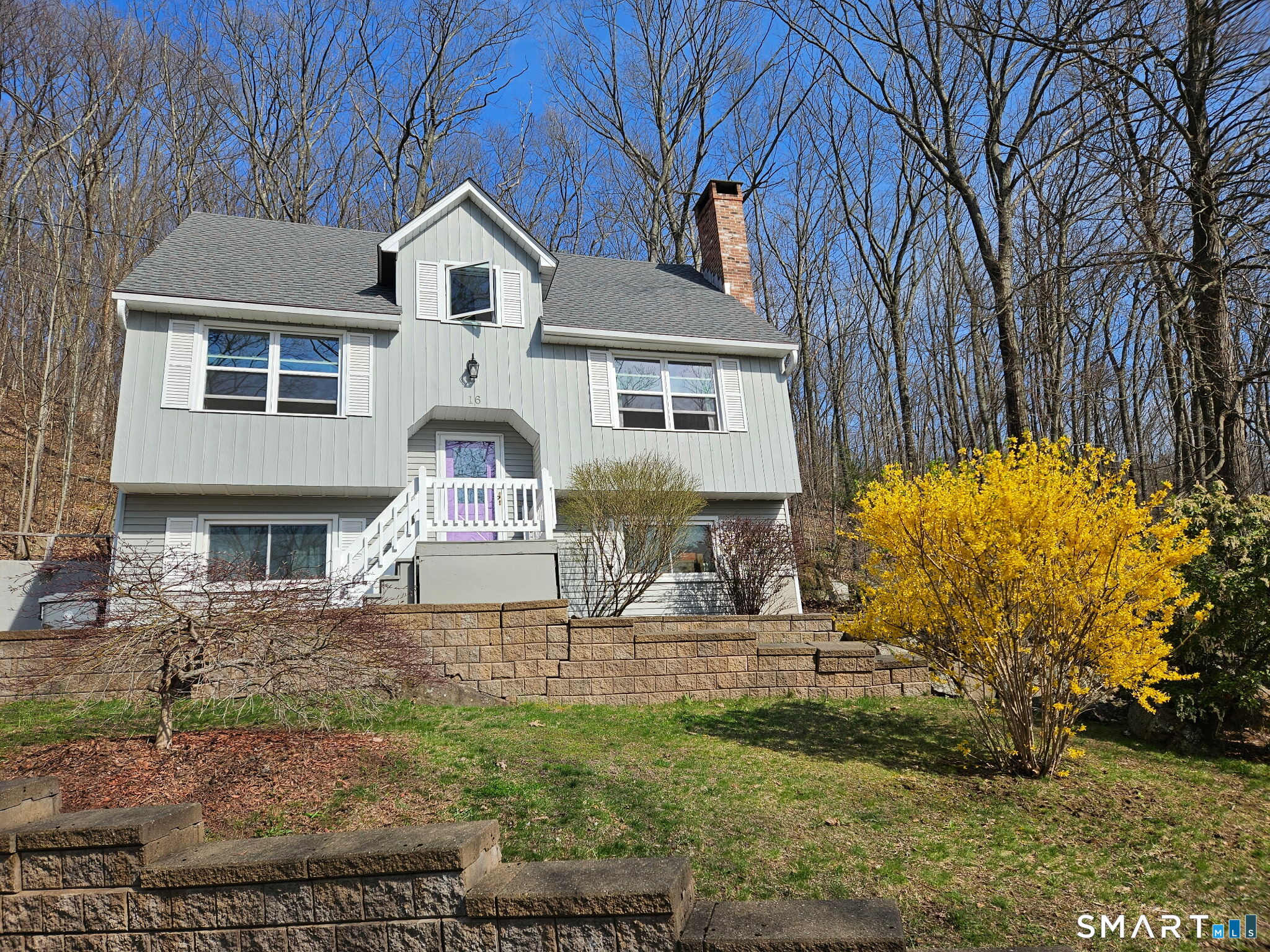 16 Fox Road Plainville, CT 06062 - Photo 2 of 5