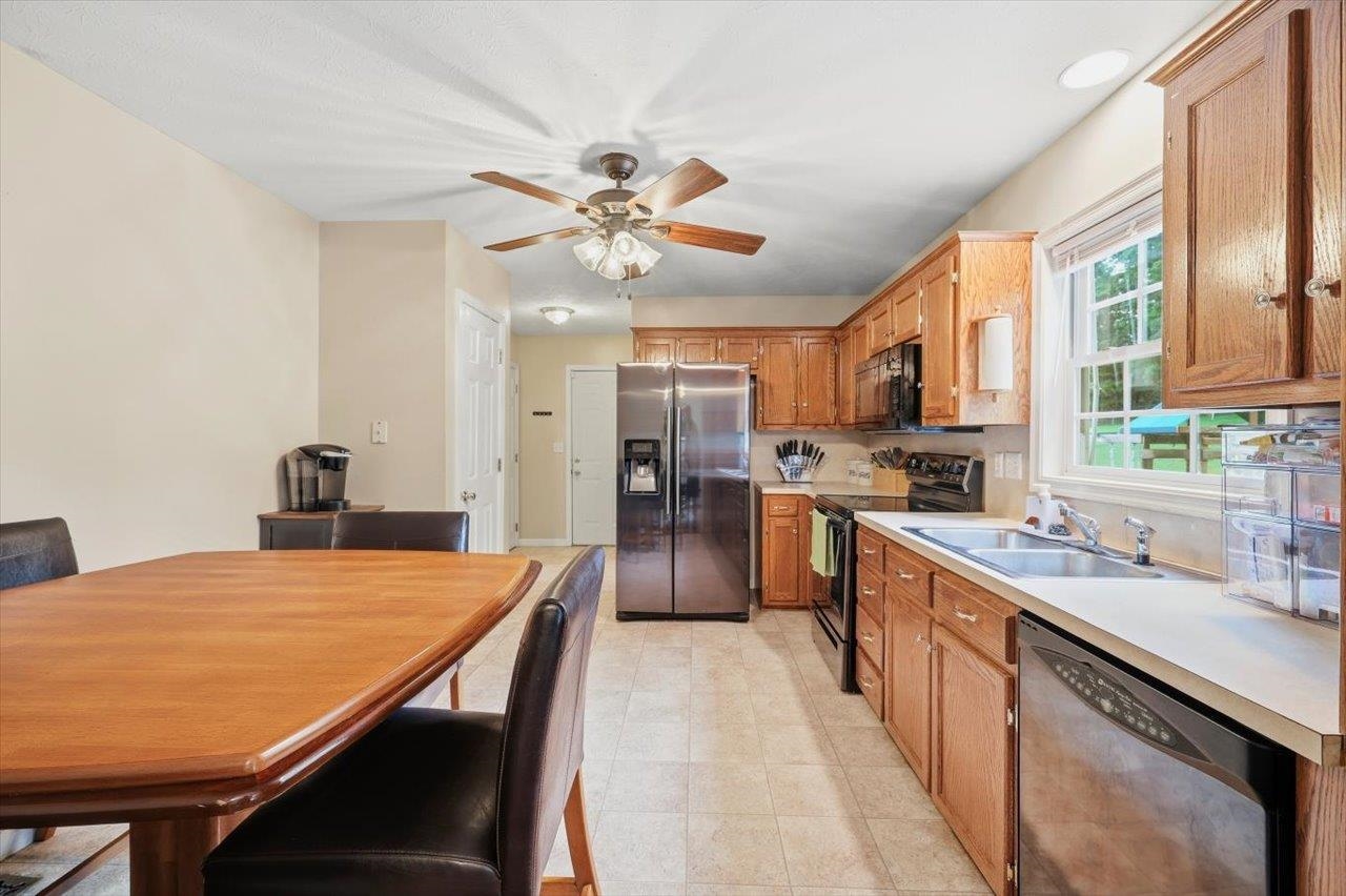 1836 Harvard Road Waynesboro, VA 22980 - Photo 11 of 41