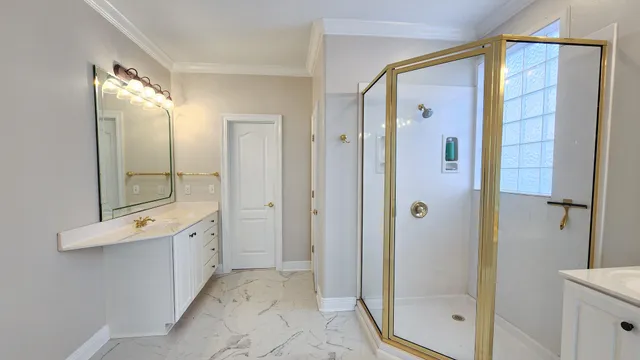 a bathroom with a toilet