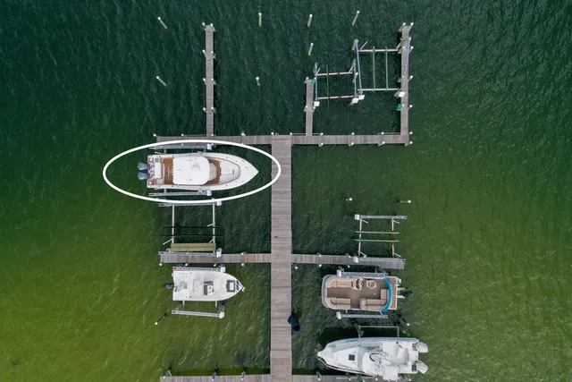 $975,000 | 2400 Palm Harbor Drive, Fort Walton Beach, FL 32547