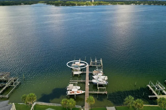 $975,000 | 2400 Palm Harbor Drive, Fort Walton Beach, FL 32547