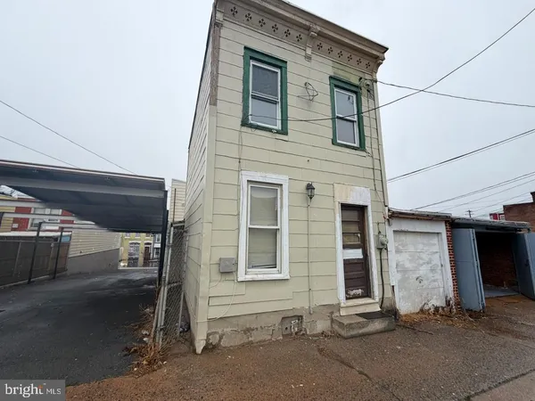 $299,000 | 845 North 8th Street, Reading, PA 19604