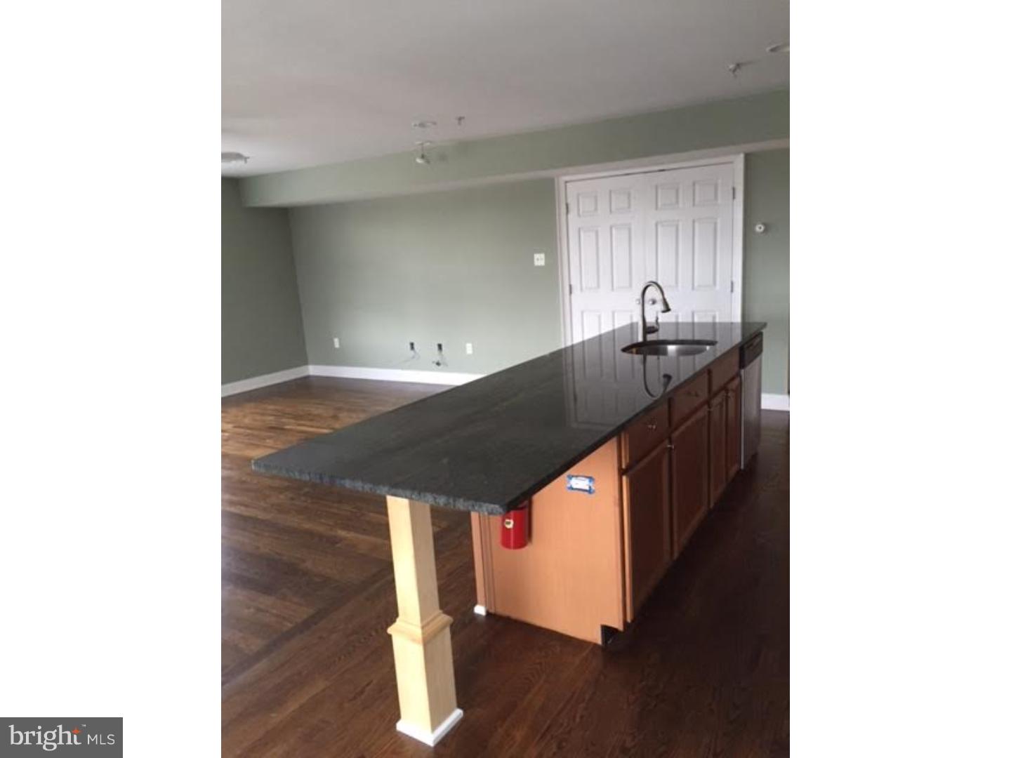 173 Simpson Road, Unit 4 Ardmore, PA 19003 - Photo 3 of 6 Kitchen