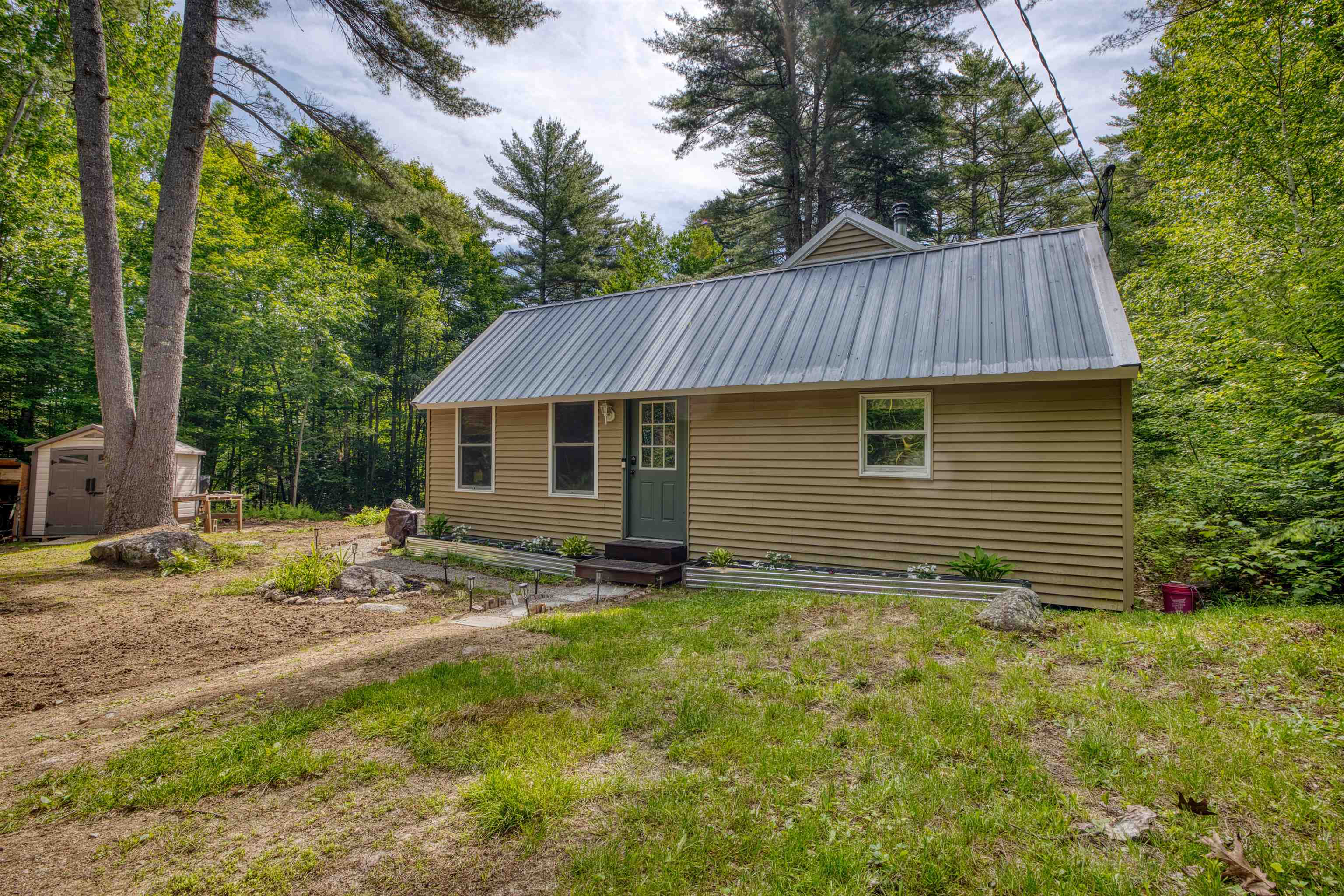 29 Gray Fox Road Effingham, NH 03882 - Photo 25 of 37