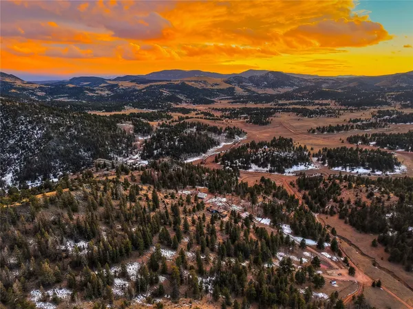 $3,395,000 | 228 Bear Drive, Guffey, CO 80820