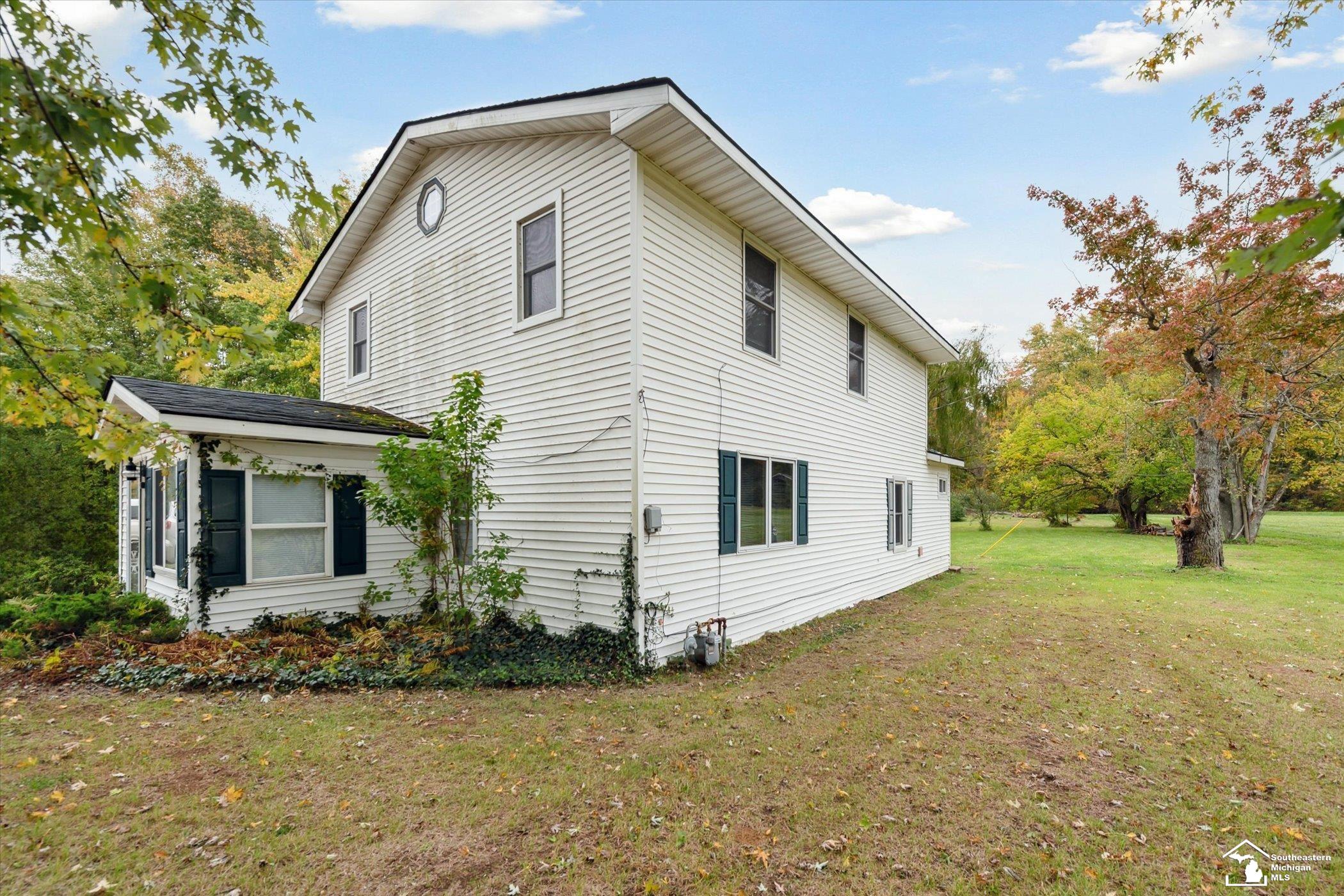10207 South Stony Creek Road Carleton, MI 48117 - Photo 4 of 36
