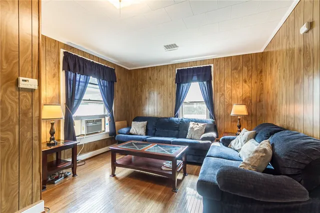 $202,704 | 408 West Maple Avenue, Arcadia, NY 14513