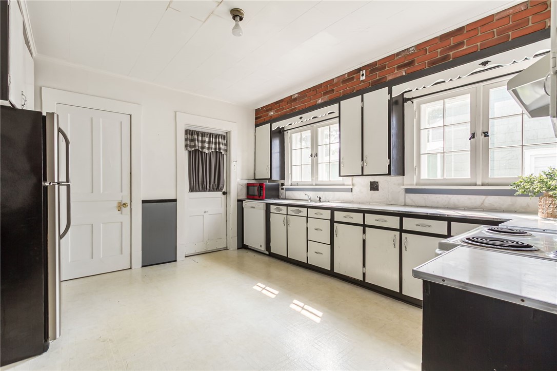 408 West Maple Avenue Arcadia, NY 14513 - Photo 6 of 29