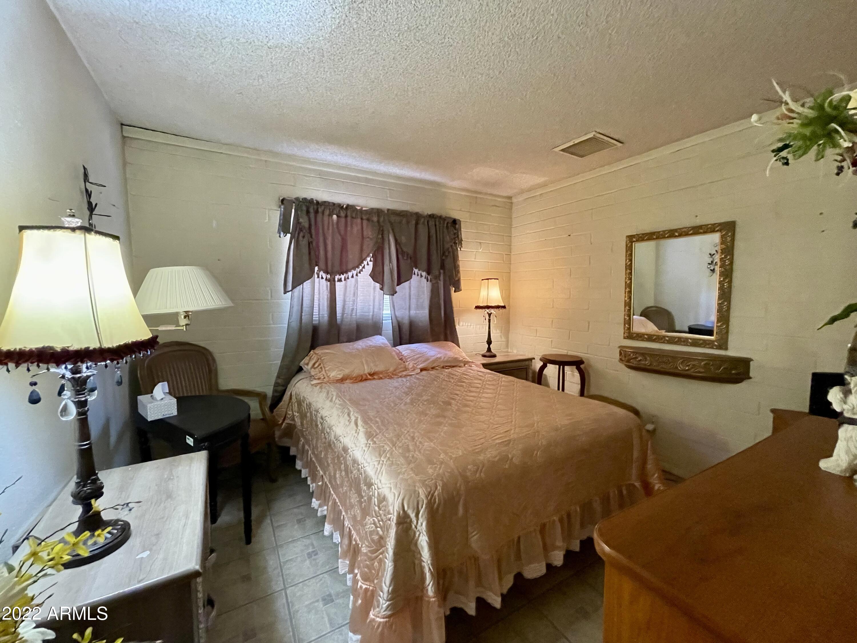 1713 West Vineyard Road Phoenix, AZ 85041 - Photo 14 of 21 Bedroom3