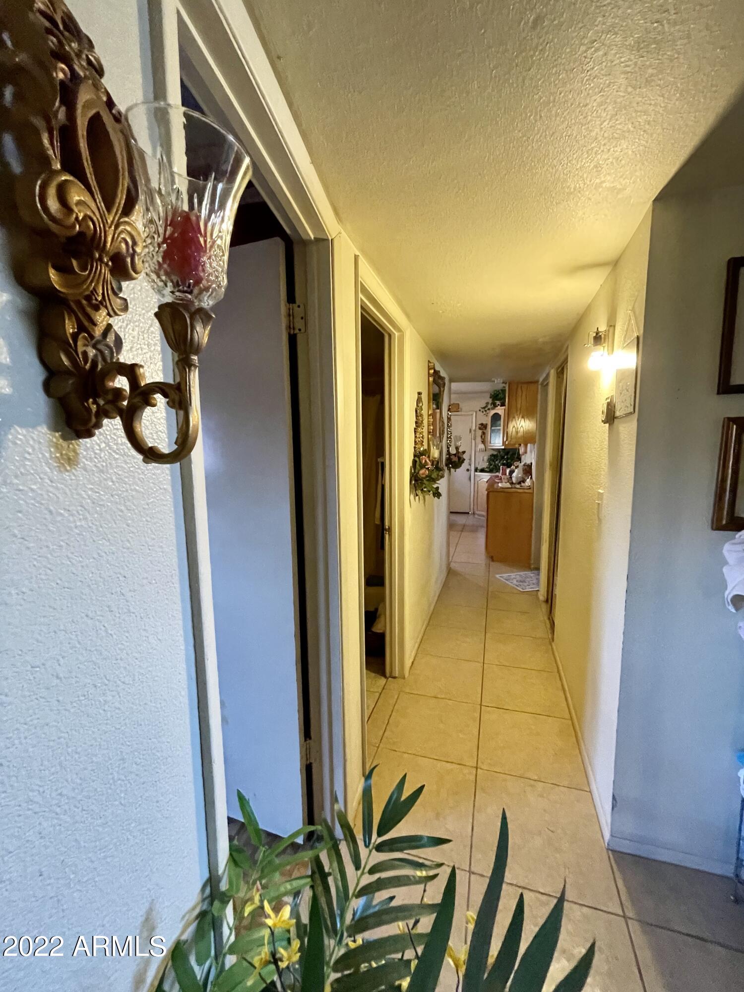 1713 West Vineyard Road Phoenix, AZ 85041 - Photo 5 of 21 Hallway