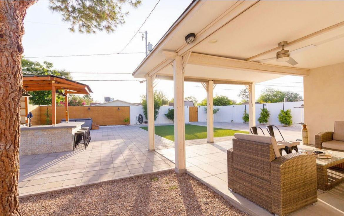 4214 North 20th Street Phoenix, AZ 85016 - Photo 40 of 40 a view of outdoor space with seating area