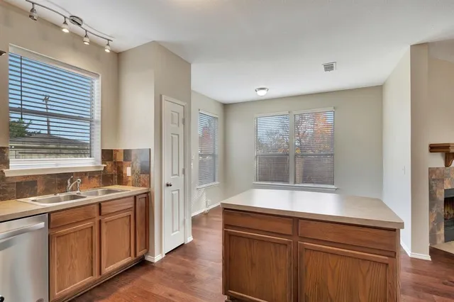 $1,995 | 10848 Astor Drive, Fort Worth, TX 76244