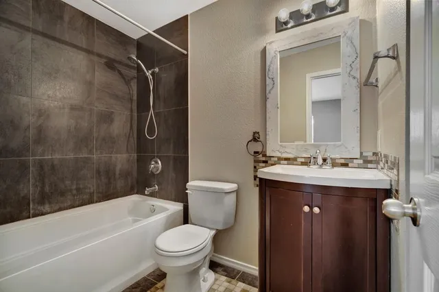 $1,995 | 10848 Astor Drive, Fort Worth, TX 76244