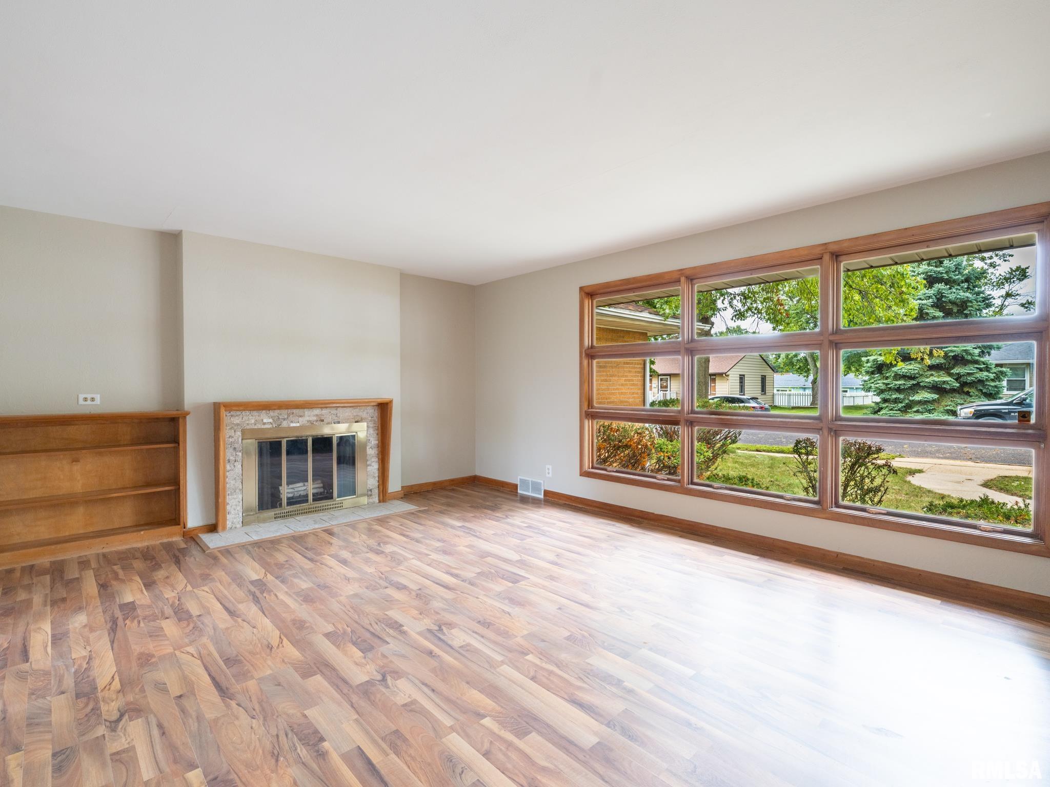 1411 Anna Road Pekin, IL 61554 - Photo 13 of 47 Gallery Image 13