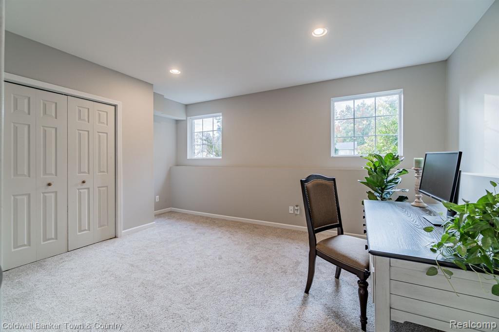 3179 Eastern Avenue Rochester Hills, MI 48307 - Photo 42 of 55