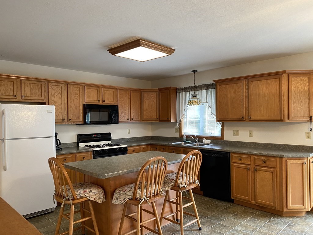 11 Grove Street Ware, MA 01082 - Photo 14 of 28 Gallery Image 14