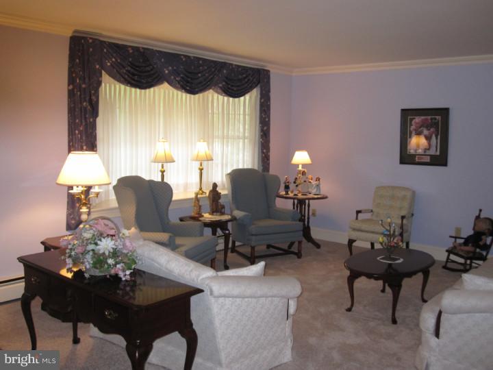 296 Yoder Road Harleysville, PA 19438 - Photo 4 of 11 Living Room