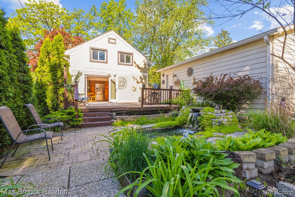 1449 Rosedale Avenue Sylvan Lake, MI 48320 - Photo 23 of 38