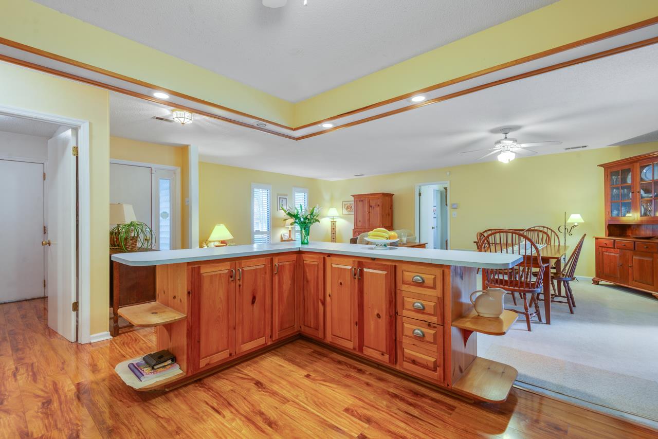 963 Richardson Road Tallahassee, FL 32301 - Photo 5 of 31 Gallery Image 5