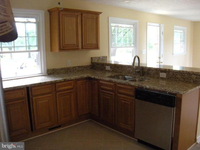 26596 Ruther Glen Road Ruther Glen, VA 22546 - Photo 3 of 3 Kitchen #2