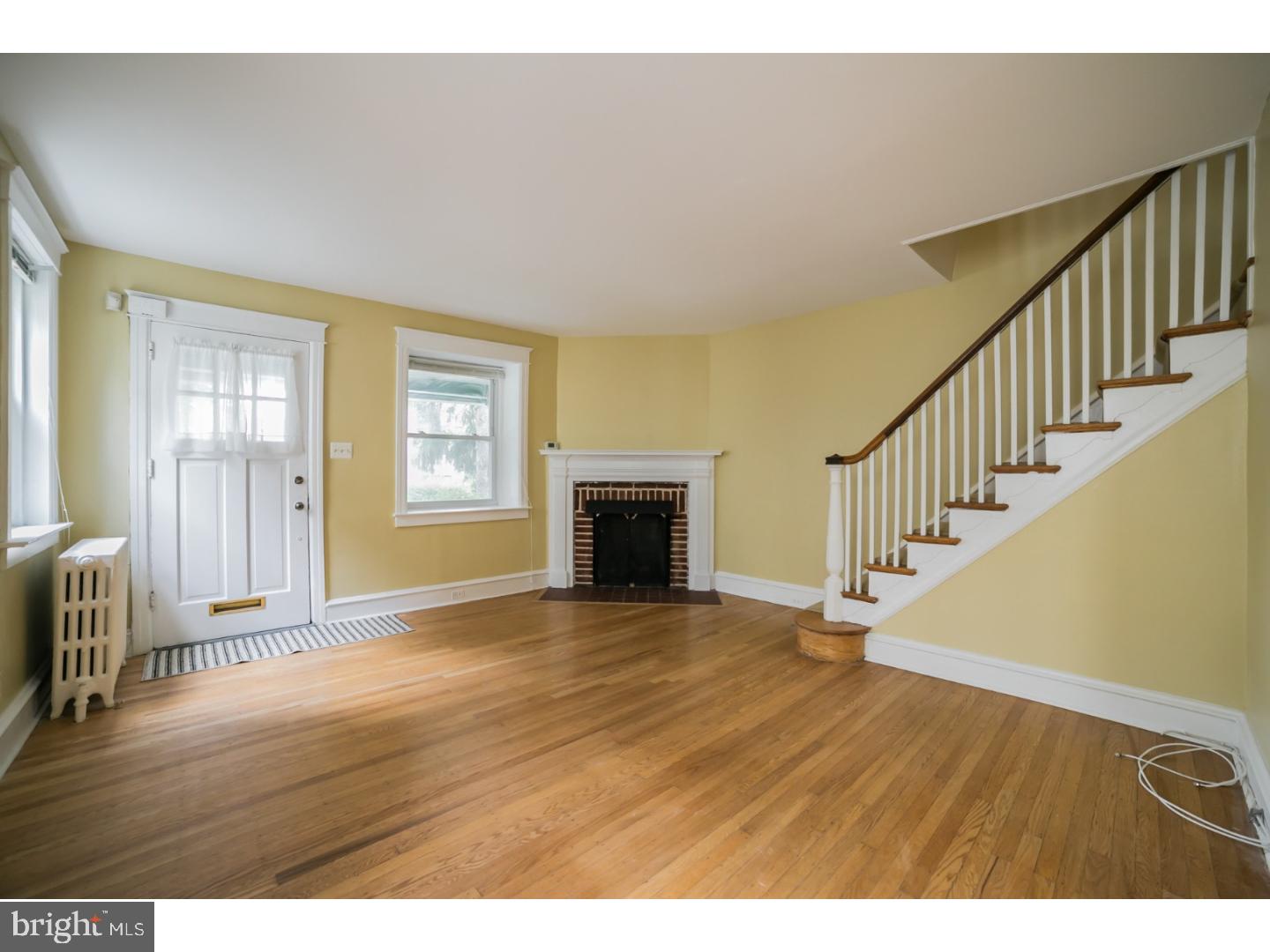 229 Marlboro Road Ardmore, PA 19003 - Photo 6 of 25 Living Room