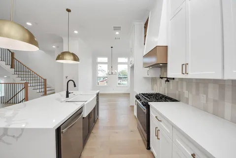 $580,000 | 929 Fisher Street, Unit F, Houston, TX 77018