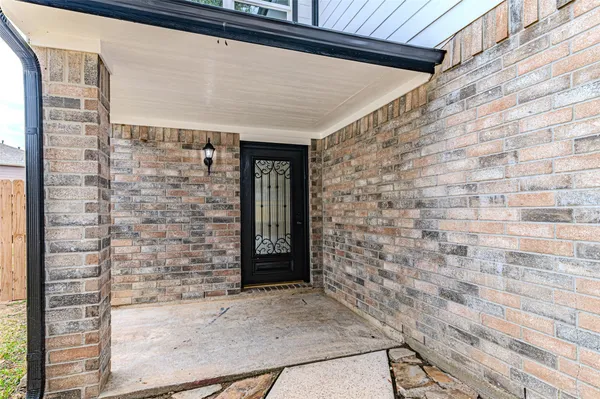 $289,000 | 19526 Rocky Bank Drive, Tomball, TX 77375