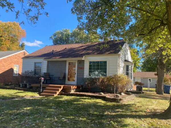 $165,000 | 17606 Norborne, Redford, MI 48240