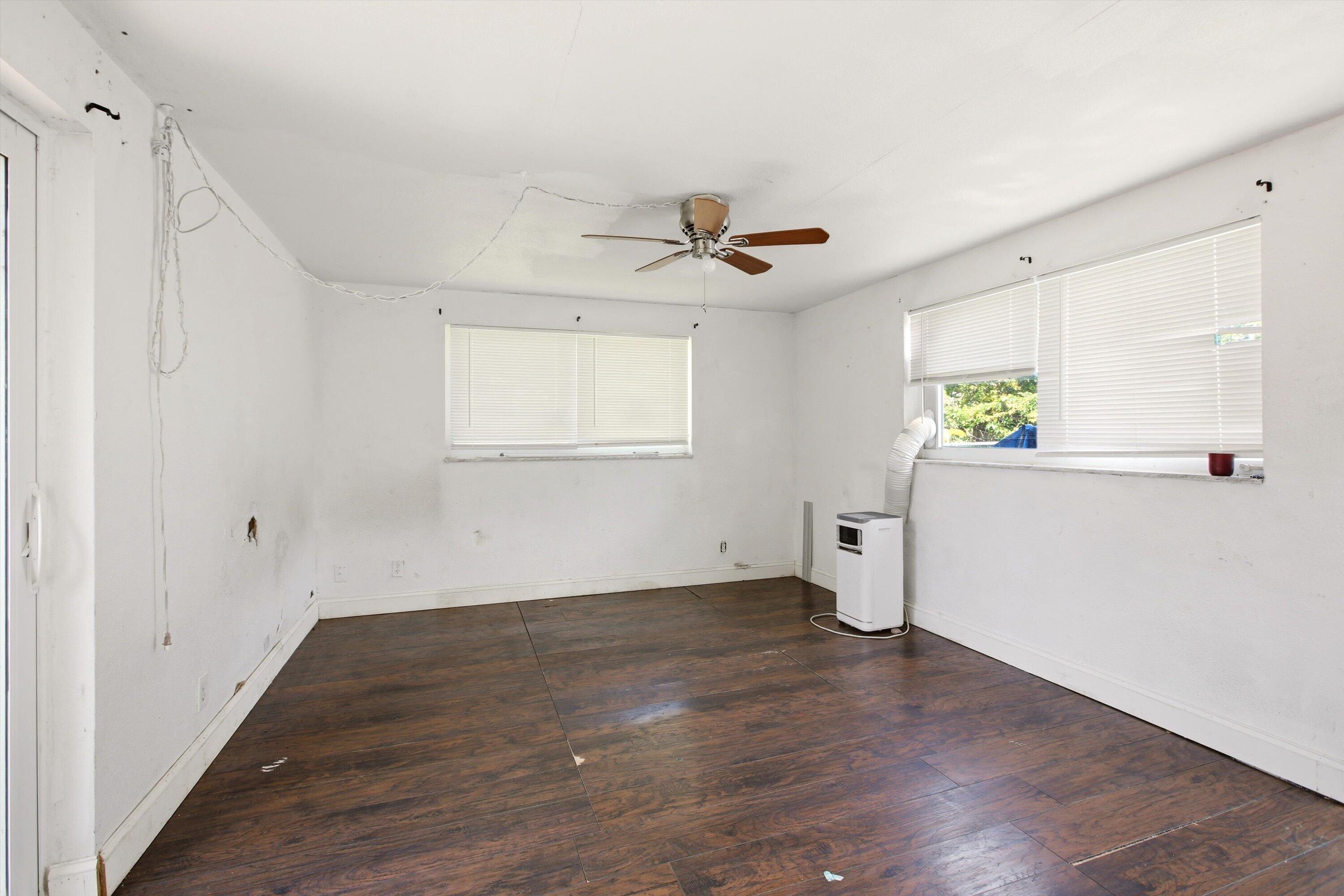 1671 North Cypress Road Pompano Beach, FL 33060 - Photo 17 of 34 22-Property Photo 022