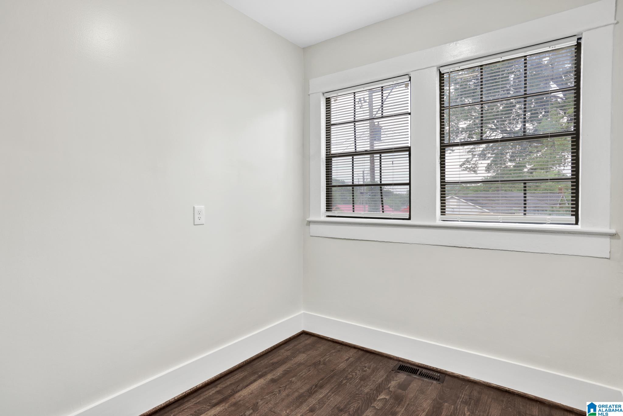 809 15th Street West Birmingham, AL 35208 - Photo 20 of 39