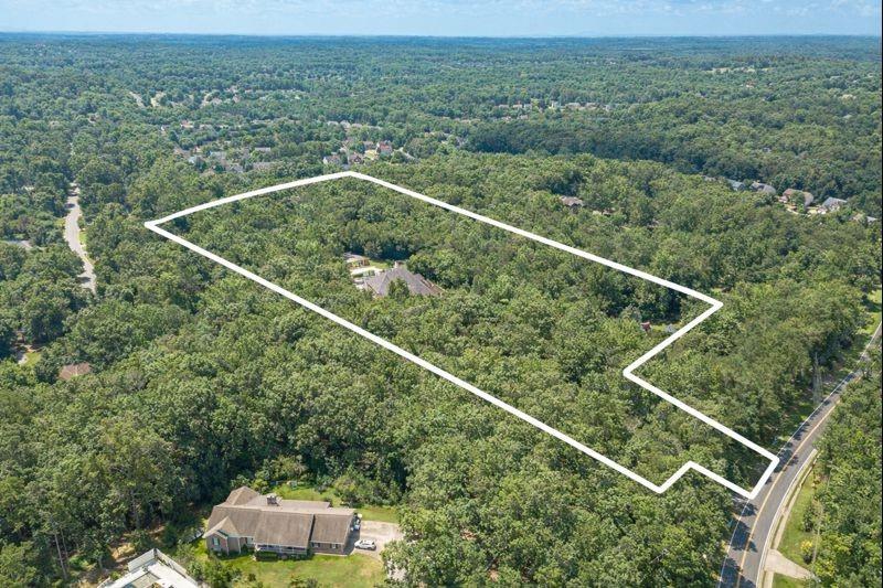 200 Johnson Road Suwanee, GA 30024 - Photo 3 of 71 a view of a tennis court