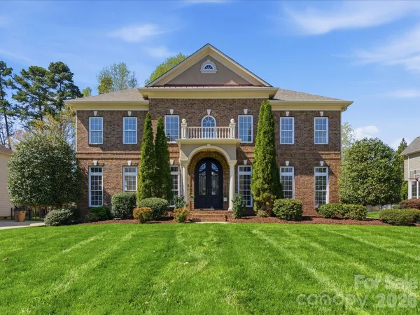 $1,200,000 | 3431 Delamere Drive, Matthews, NC 28104