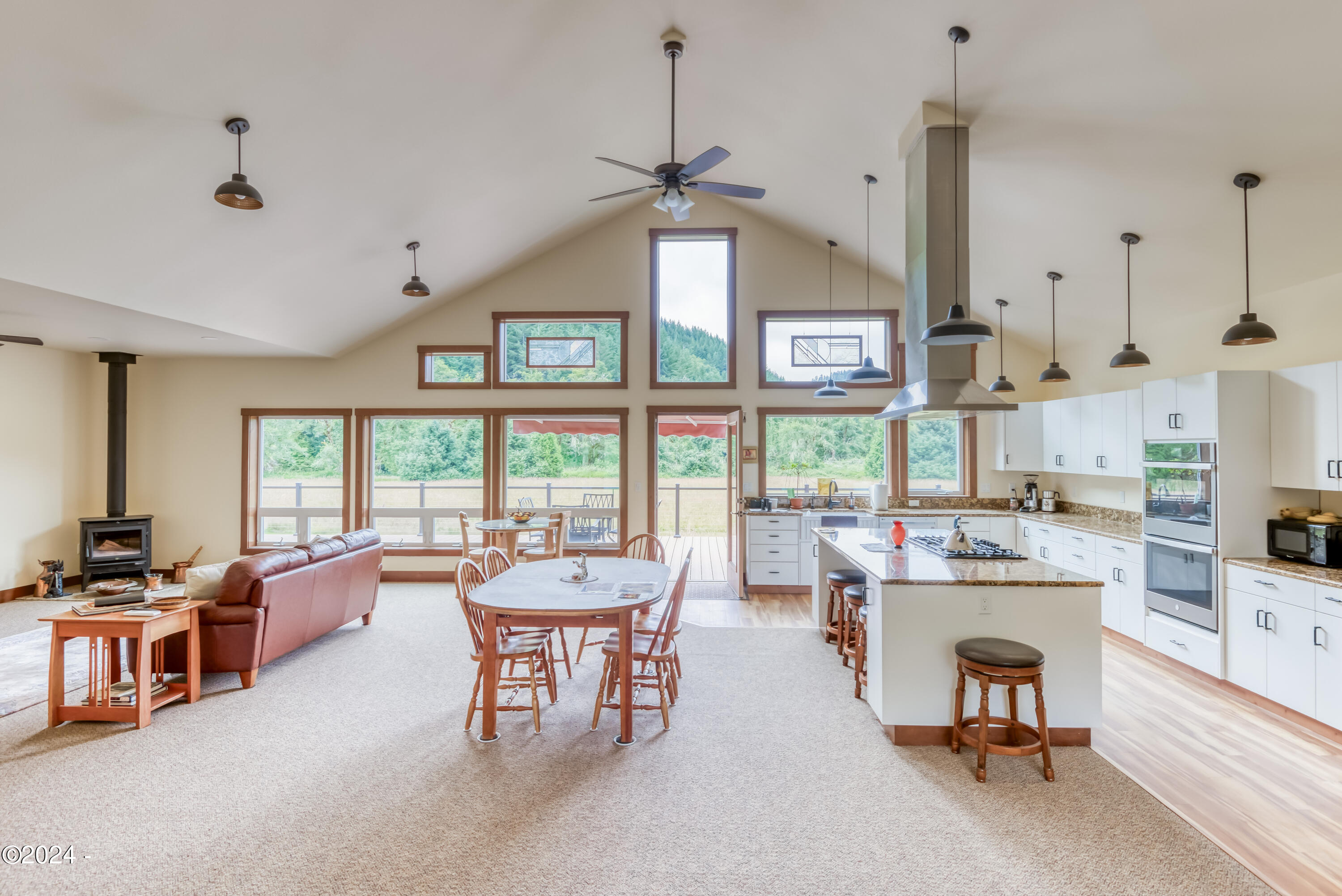 540 Big Rock Creek Road Blodgett, OR 97326 - Photo 5 of 54 Entrance to great room and kitchen