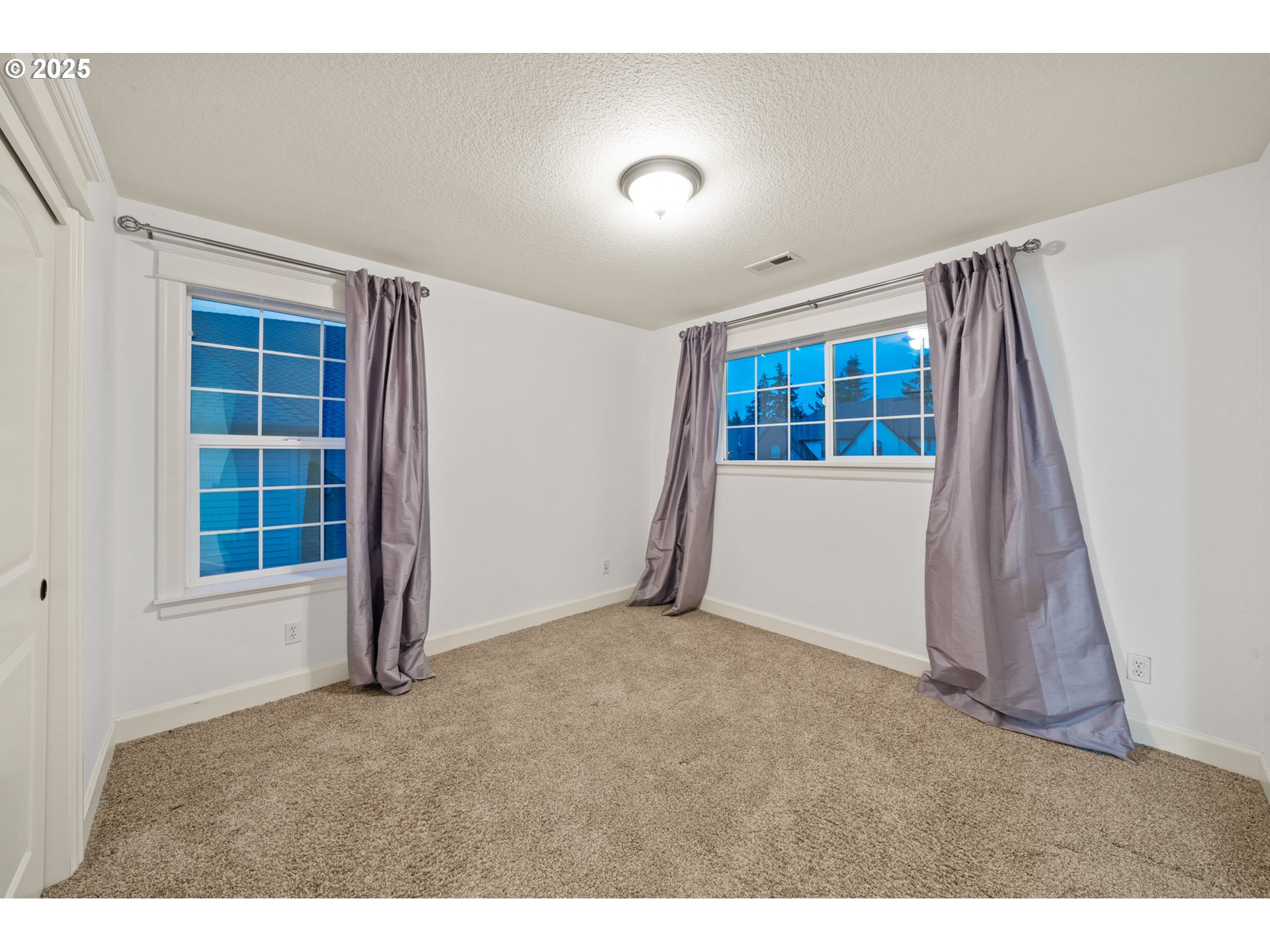 978 North Alder Street Canby, OR 97013 - Photo 36 of 44