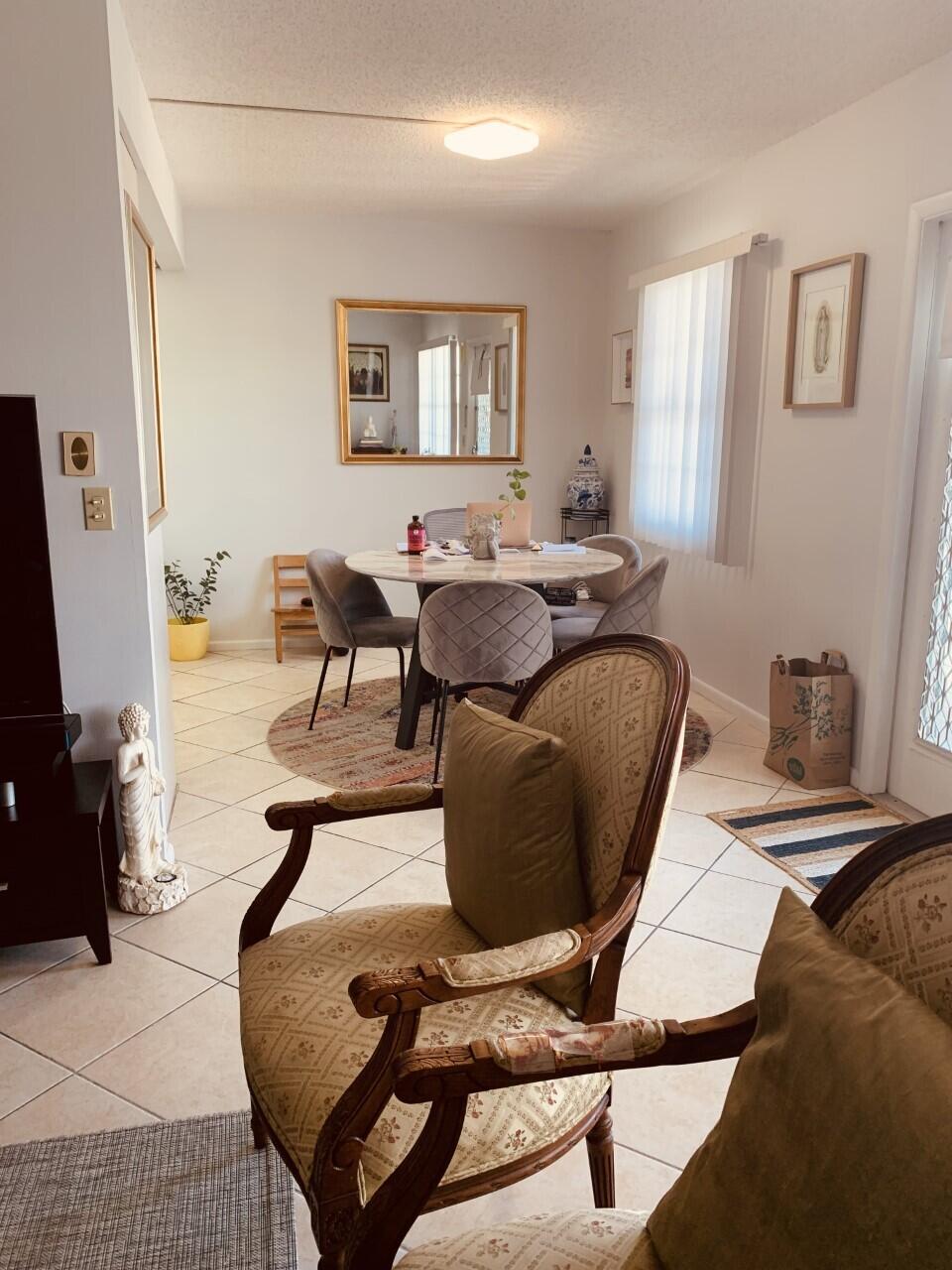 4034 Hythe B Boca Raton, FL 33434 - Photo 5 of 18 Dining Room