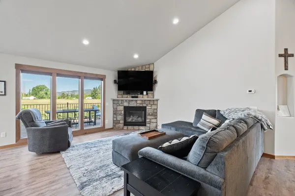 $1,350,000 | 5409 North Malvern Road, Otis Orchards, WA 99027