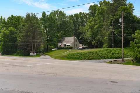 $849,000 | 519 South Main Street, Zelienople, PA 16063