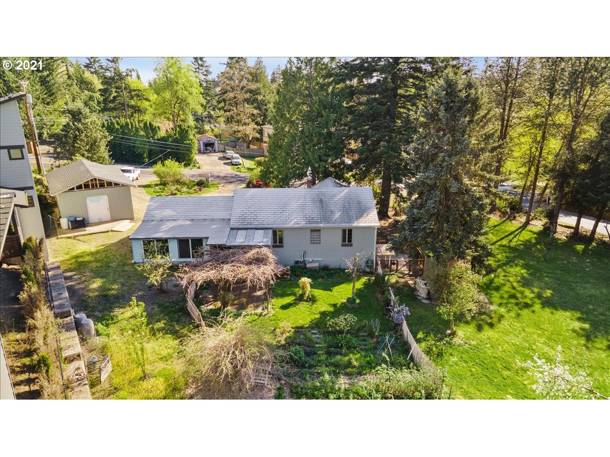 7211 Southwest Taylors Ferry Road Portland, OR 97223 - Photo 8 of 12 Exterior