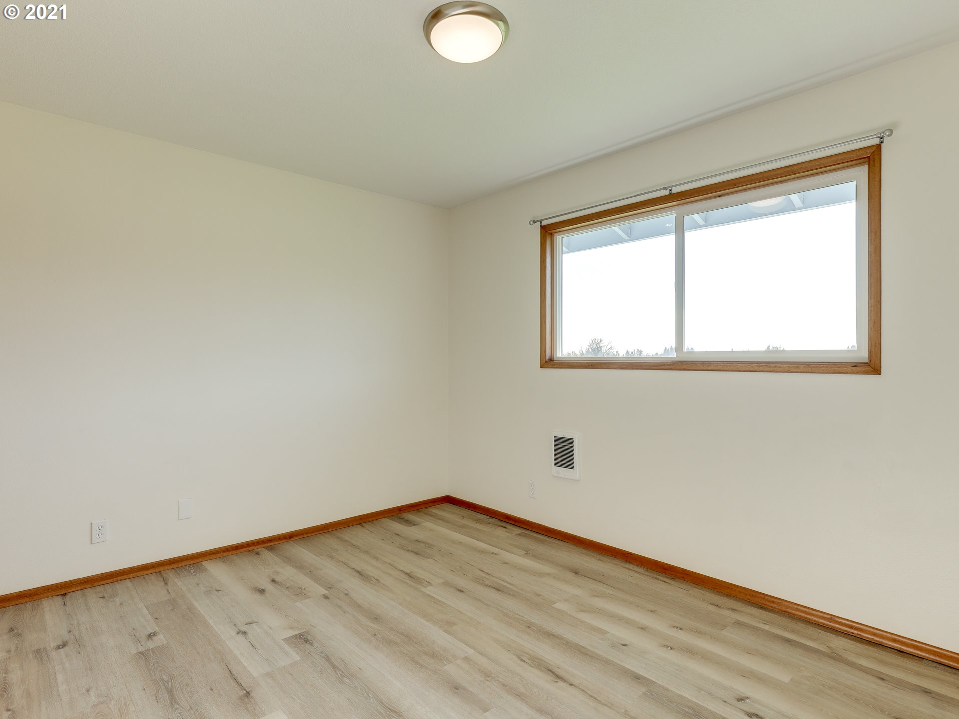 34414 Bachelor Flat Road Warren, OR 97053 - Photo 15 of 29 Gallery Image 15