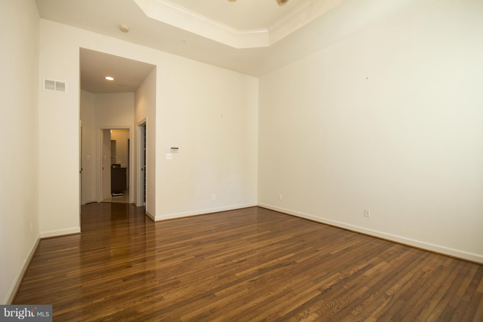 8429 Meadowsweet Road Baltimore, MD 21208 - Photo 16 of 30 Giant Master Suite
