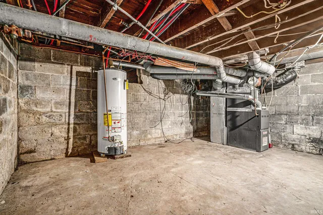 $230,000 | 105 15th Street, Winona Lake, IN 46590