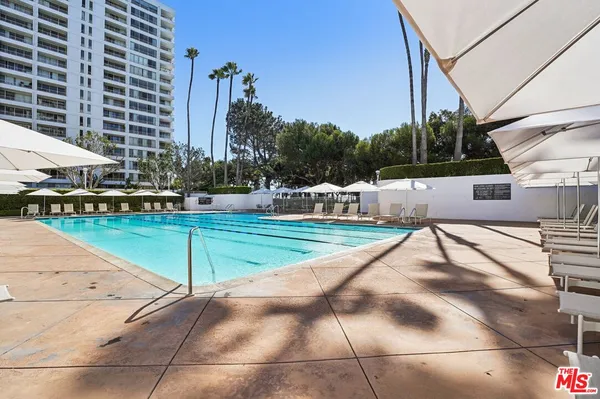 $5,260 | 2700 Neilson Way, Unit 610, Santa Monica, CA 90405