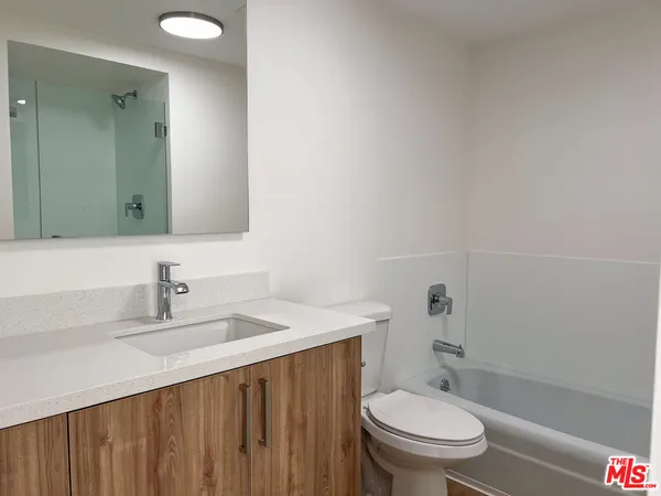 $5,260 | 2700 Neilson Way, Unit 610, Santa Monica, CA 90405
