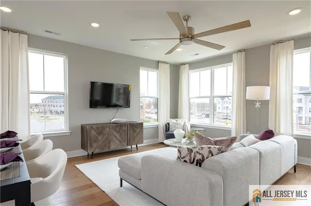 $648,340 | 139 John Vanzandt Drive, Titusville, NJ 08560