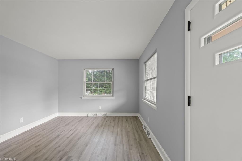 206 Pine Ridge Drive High Point, NC 27262 - Photo 14 of 39 Gallery Image 14