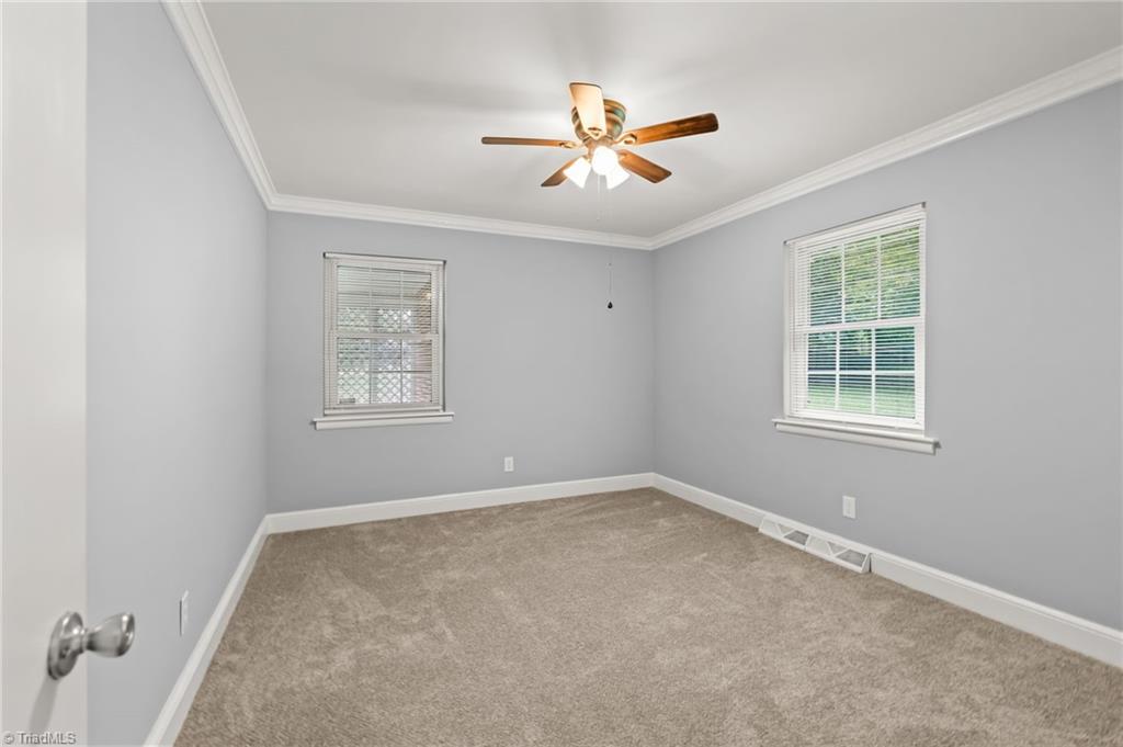 206 Pine Ridge Drive High Point, NC 27262 - Photo 16 of 39 Gallery Image 16