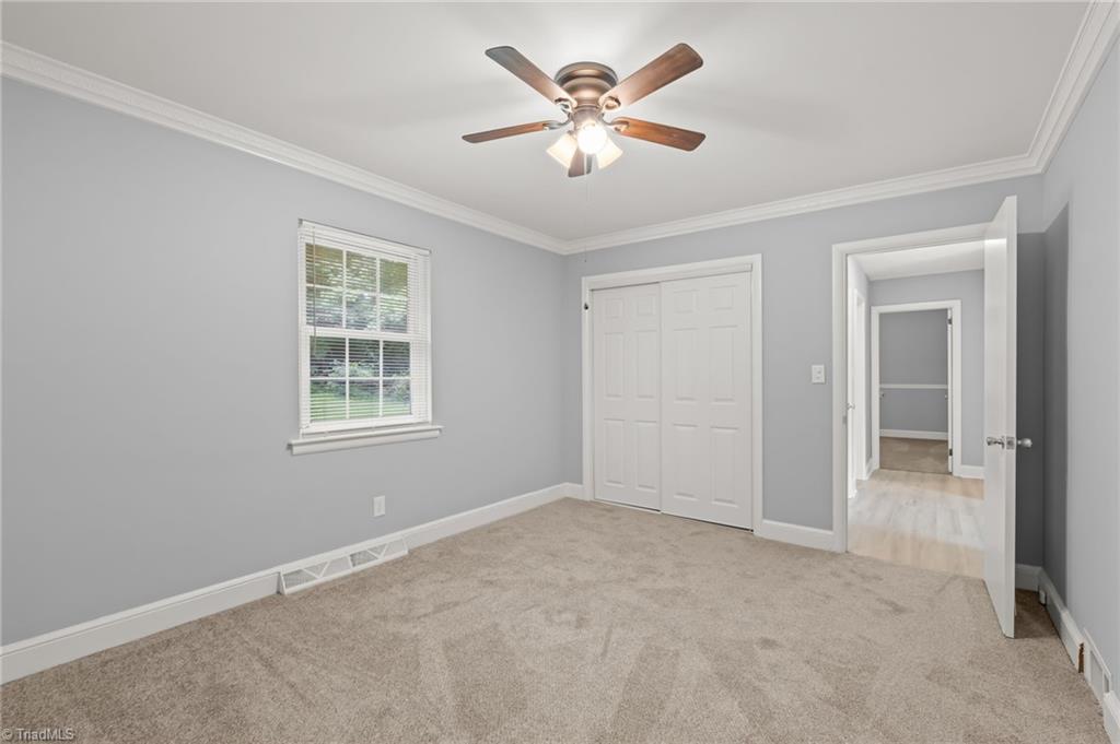 206 Pine Ridge Drive High Point, NC 27262 - Photo 17 of 39 Gallery Image 17