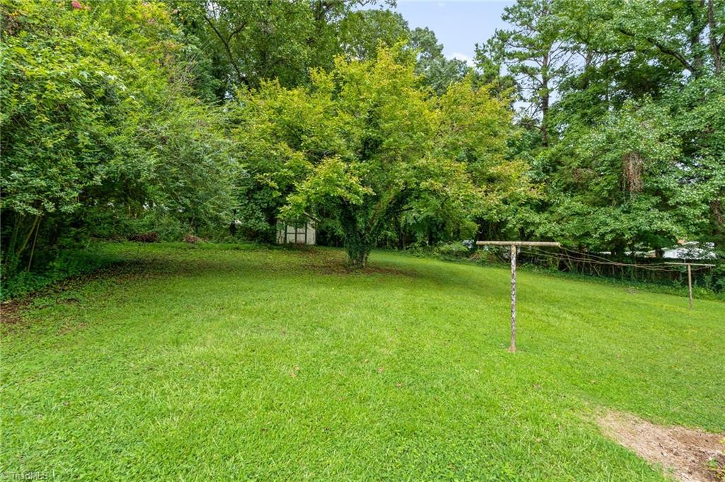 206 Pine Ridge Drive High Point, NC 27262 - Photo 23 of 39 Gallery Image 23