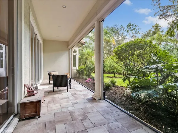$1,645,000 | 8862 Shenendoah Circle, Naples, FL 34113